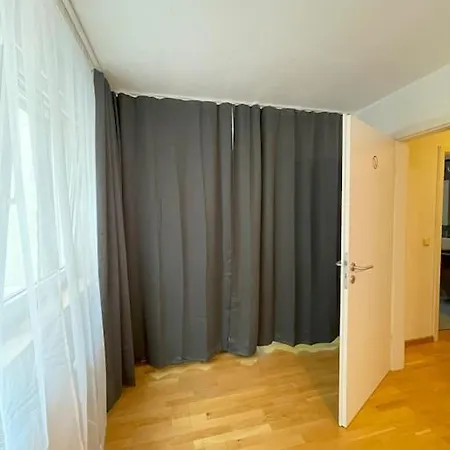 Appartement Cozy Studio In Neusser Street