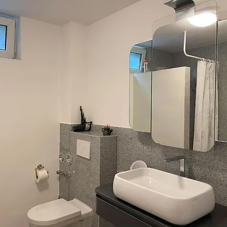 Cozy Studio In Neusser Street Apartment Cologne
