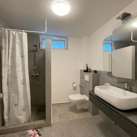 Cozy Studio In Neusser Street * Cologne