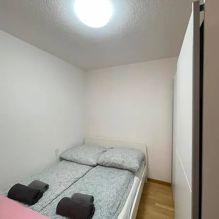 Apartment Cozy Studio In Neusser Street